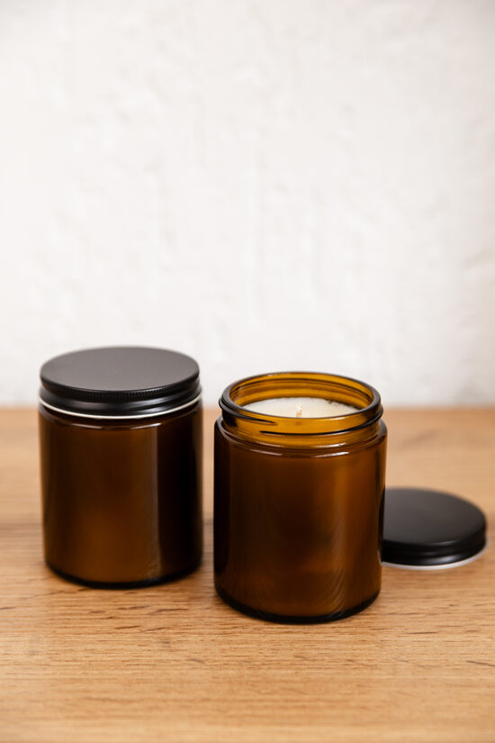 Aromātiska sojas vaska svece brūnā stikla burciņā ar vāku 155gr